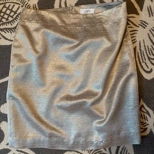 Shiny gold LOFT mini skirt
